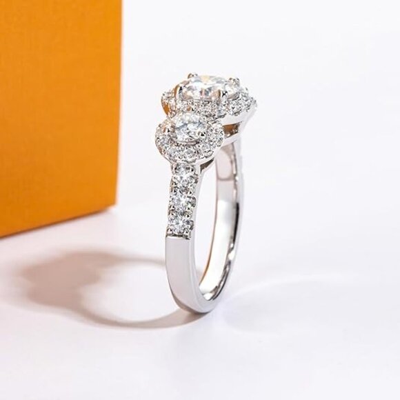 3 Stones Moissanite D Color VVS1 Clarity 925 Silver Wedding Ring - Picture 2 of 6